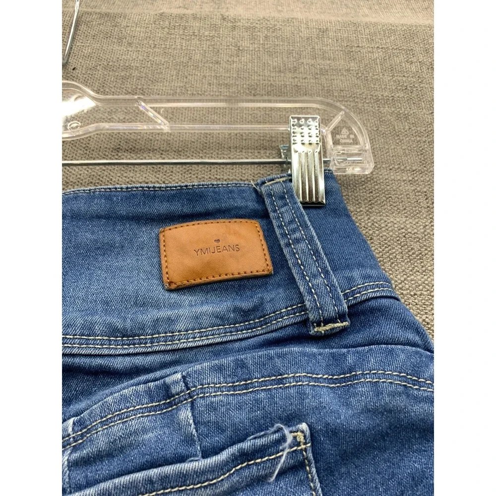 YMI Wanna Betta Butt Cut Off Shorts Women 3/26 Blue Denim Mid Rise Cuffed Hem‎